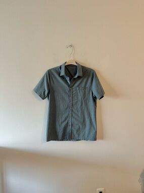 Vuori Bridge Button Down Shirt Short Sleeve Kashmir Steel Blue Grey M Preppy